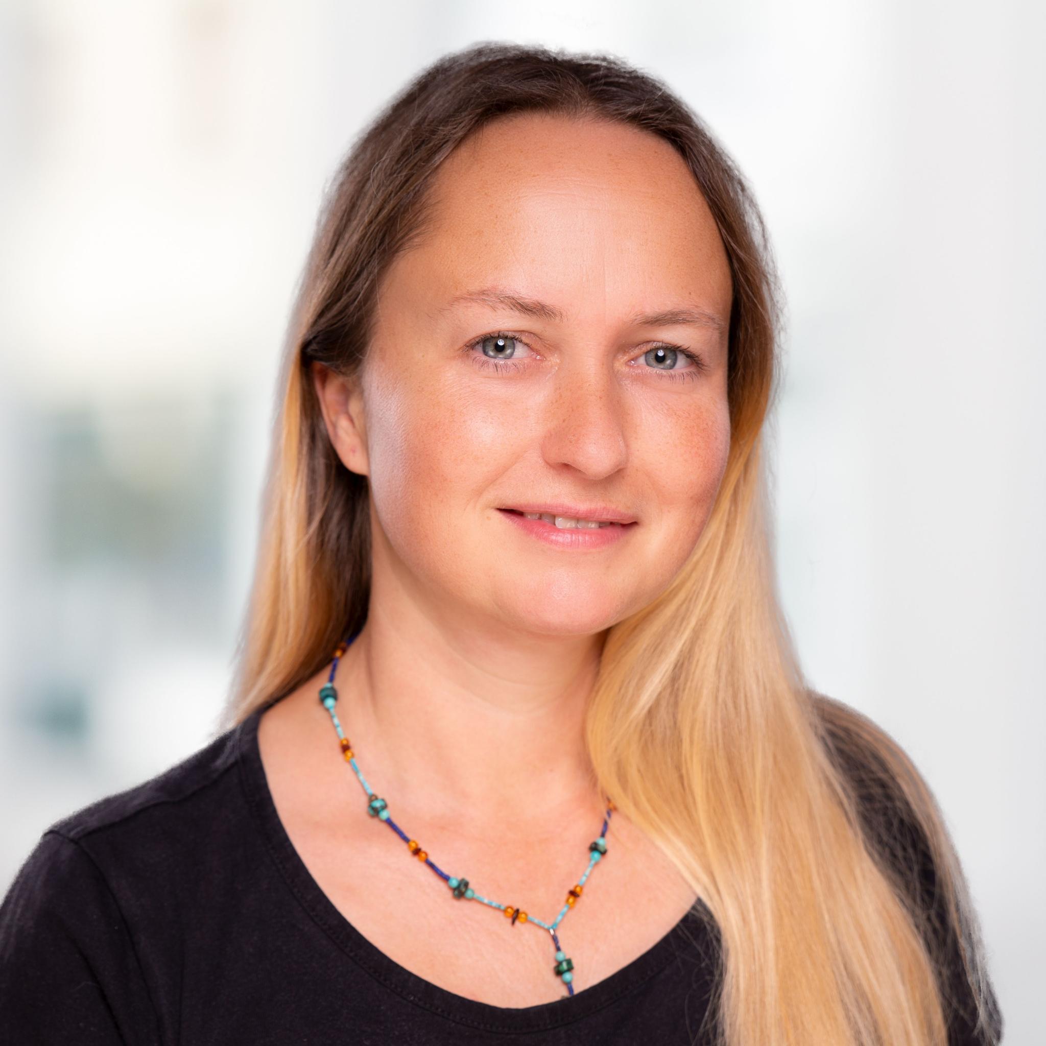 Portraitfoto Sabine Dörnfeld (c) Katholische KiTa gGmbH Trier Portraitfoto Sabine Dörnfeld