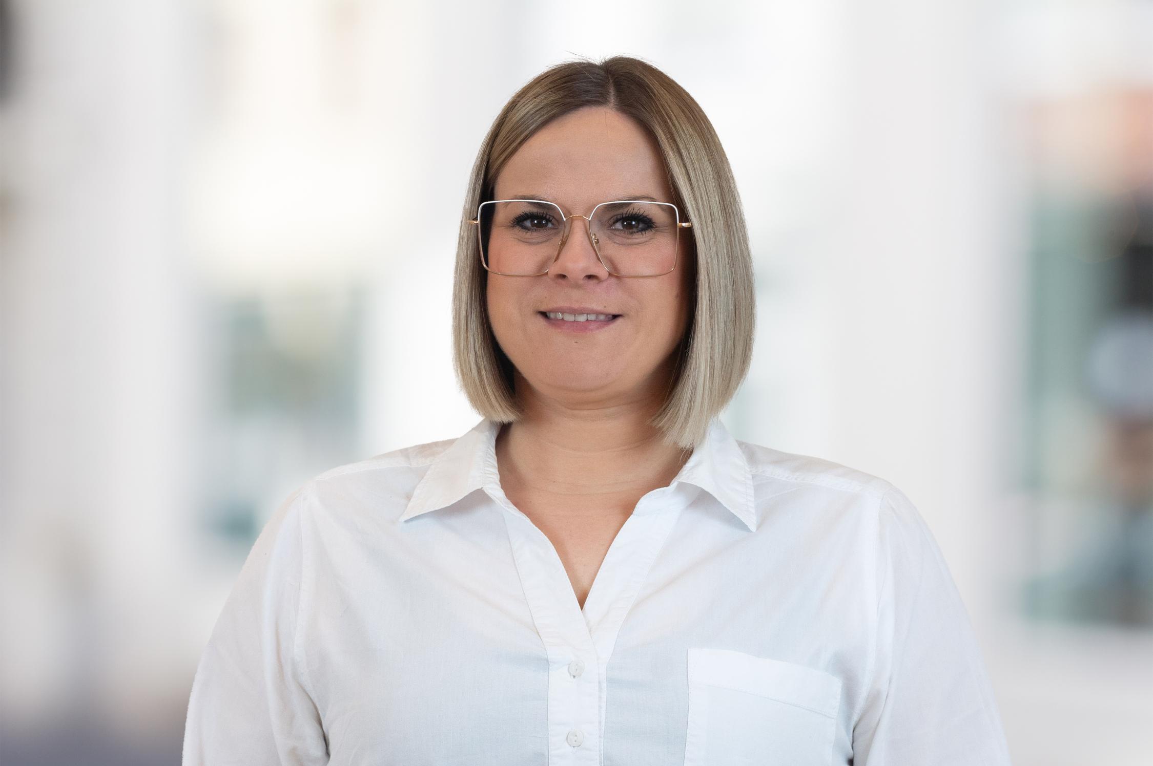 Portraitfoto Jutta Schmitz-Laplant (c) Katholische KiTa gGmbH Trier Portraitfoto Jutta Schmitz-Laplant