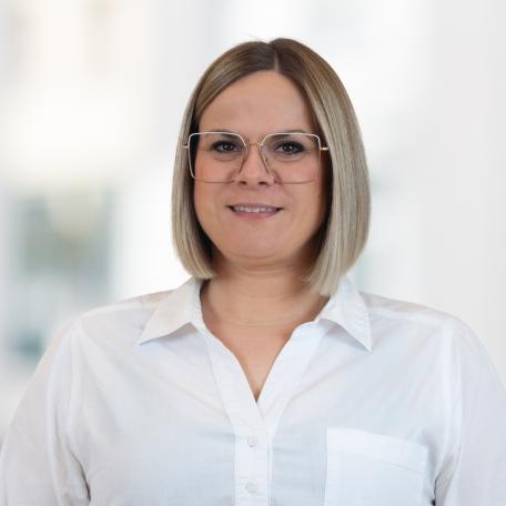 Portraitfoto Jutta Schmitz-Laplant (c) Katholische KiTa gGmbH Trier Portraitfoto Jutta Schmitz-Laplant