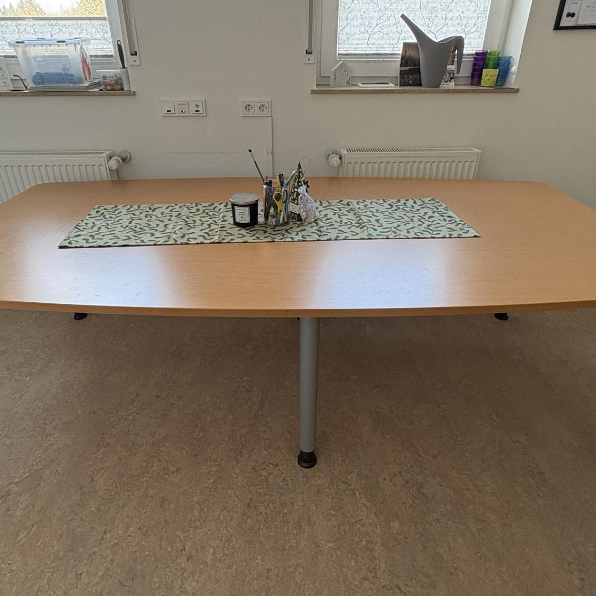 WB_St. Hubertus Nattenheim_Konferenztisch